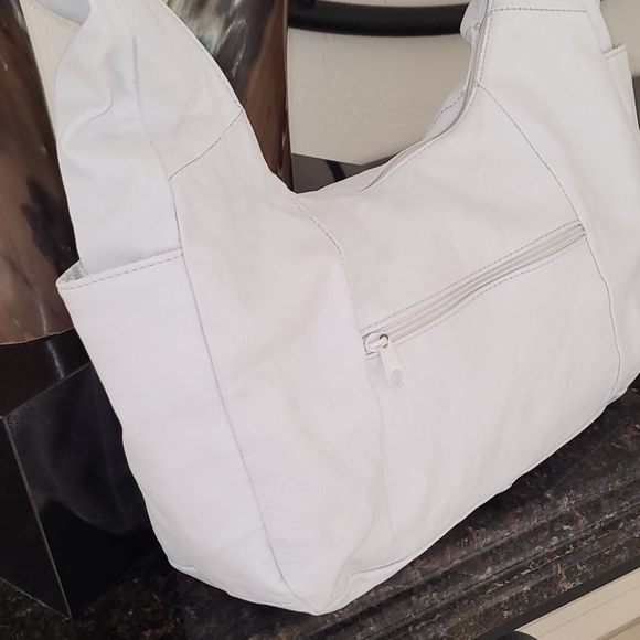 White leather handbag - Picture 2 of 3